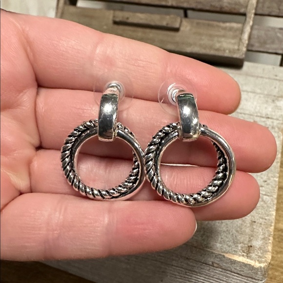 Lauren Ralph Lauren great shape twist double circle hoop silver post earrings - Picture 2 of 5